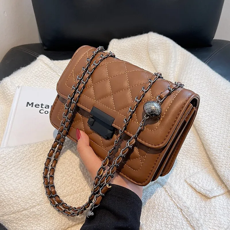 Christmas Gift Lingge Chain Bag 2021 New Female Bag Chain Messenger Bag Fashion Retro Shoulder Bag Square Bag Underarm Bag Dual-use Bag