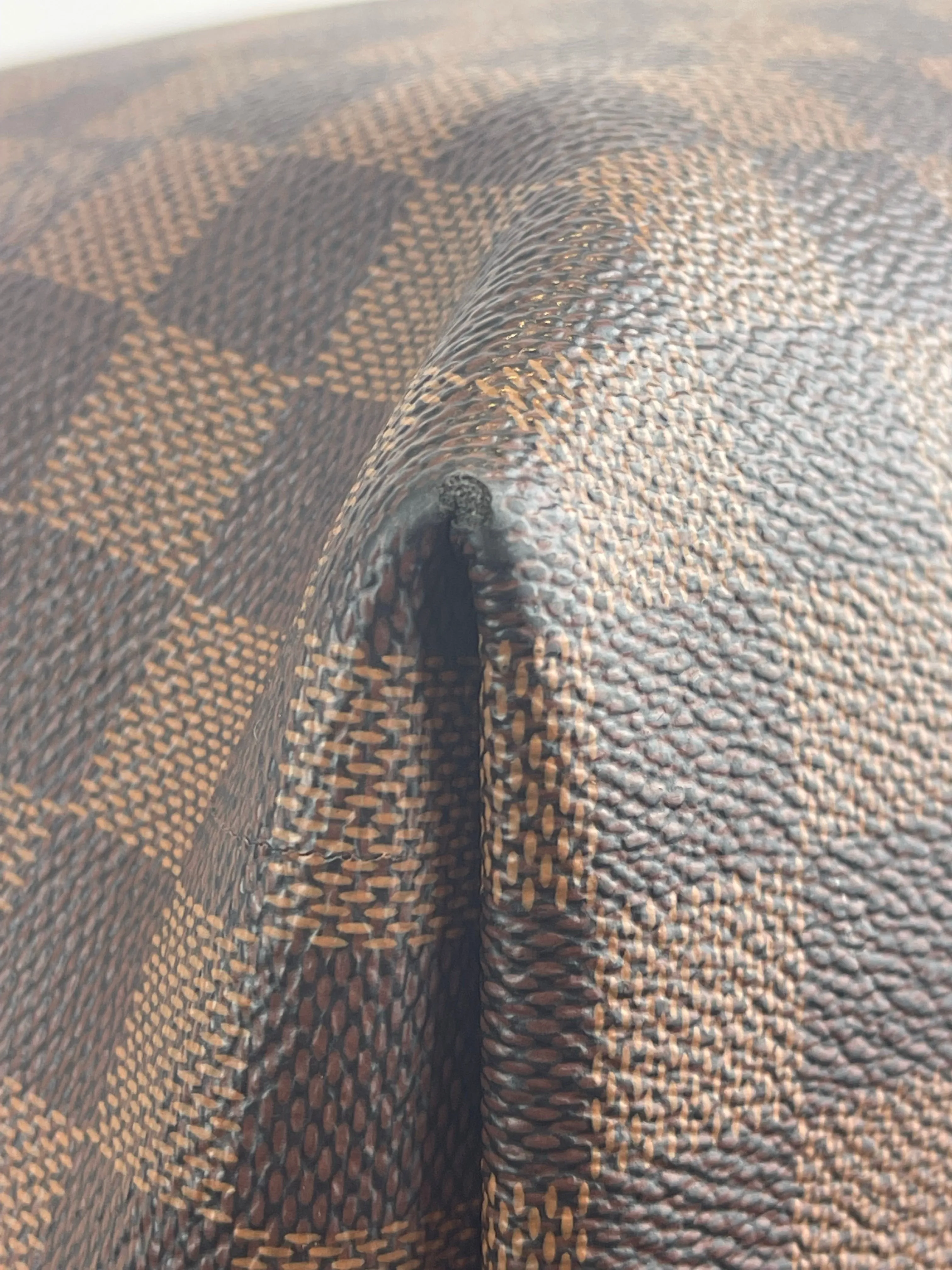 Louis Vuitton Damier Ebene “Graceful” MM Hobo